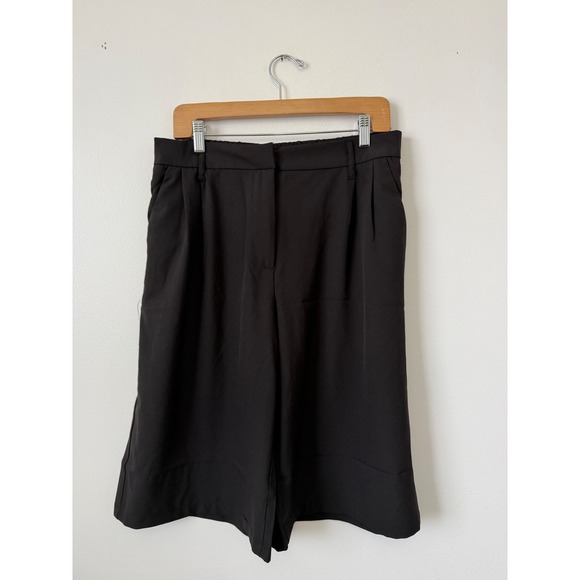 Hunter & Brown Cream De La Crepe Bermuda Shorts – Black – NWT – extra Large - Picture 2 of 4